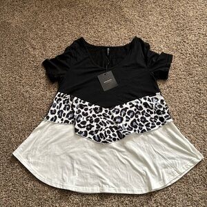 Just Fashion Now women’s top size Small